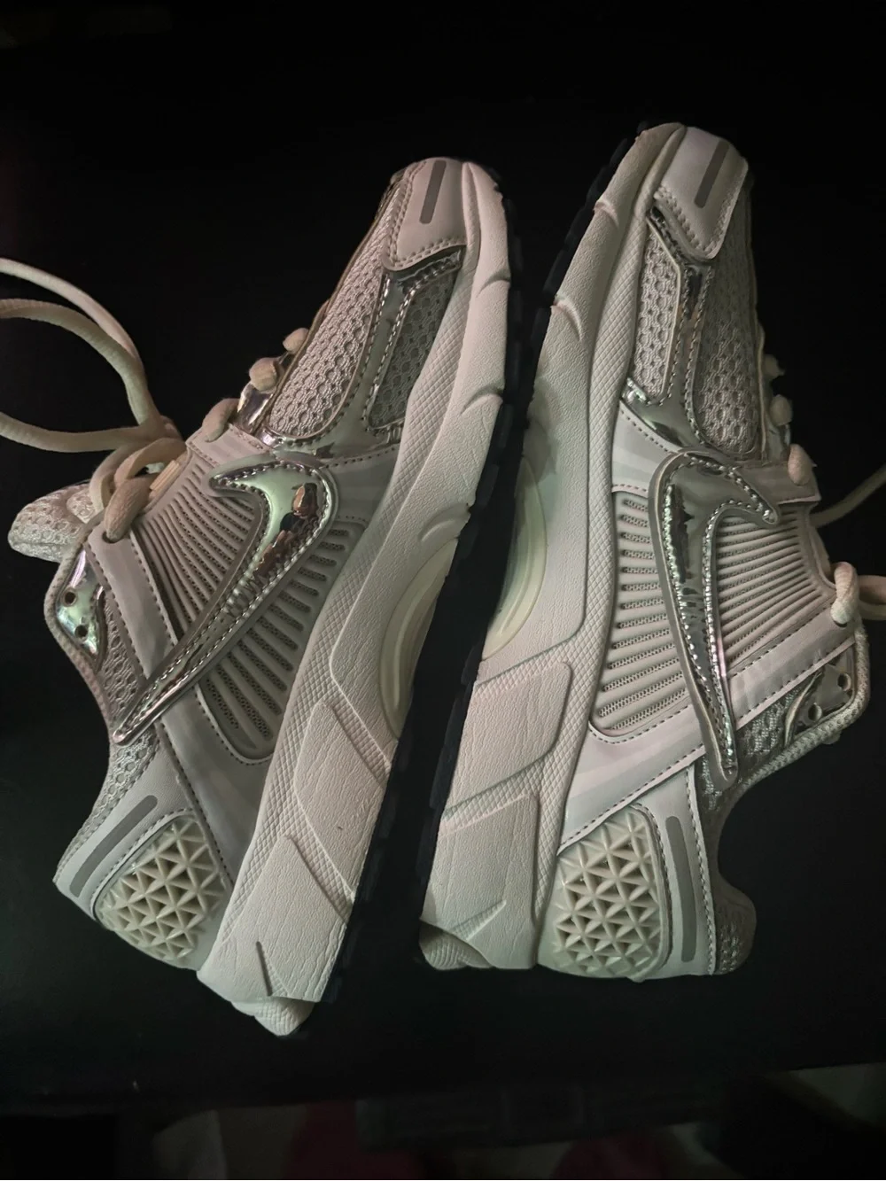 Nike Womans Vomero 5 White with Silver Accents Sneakers